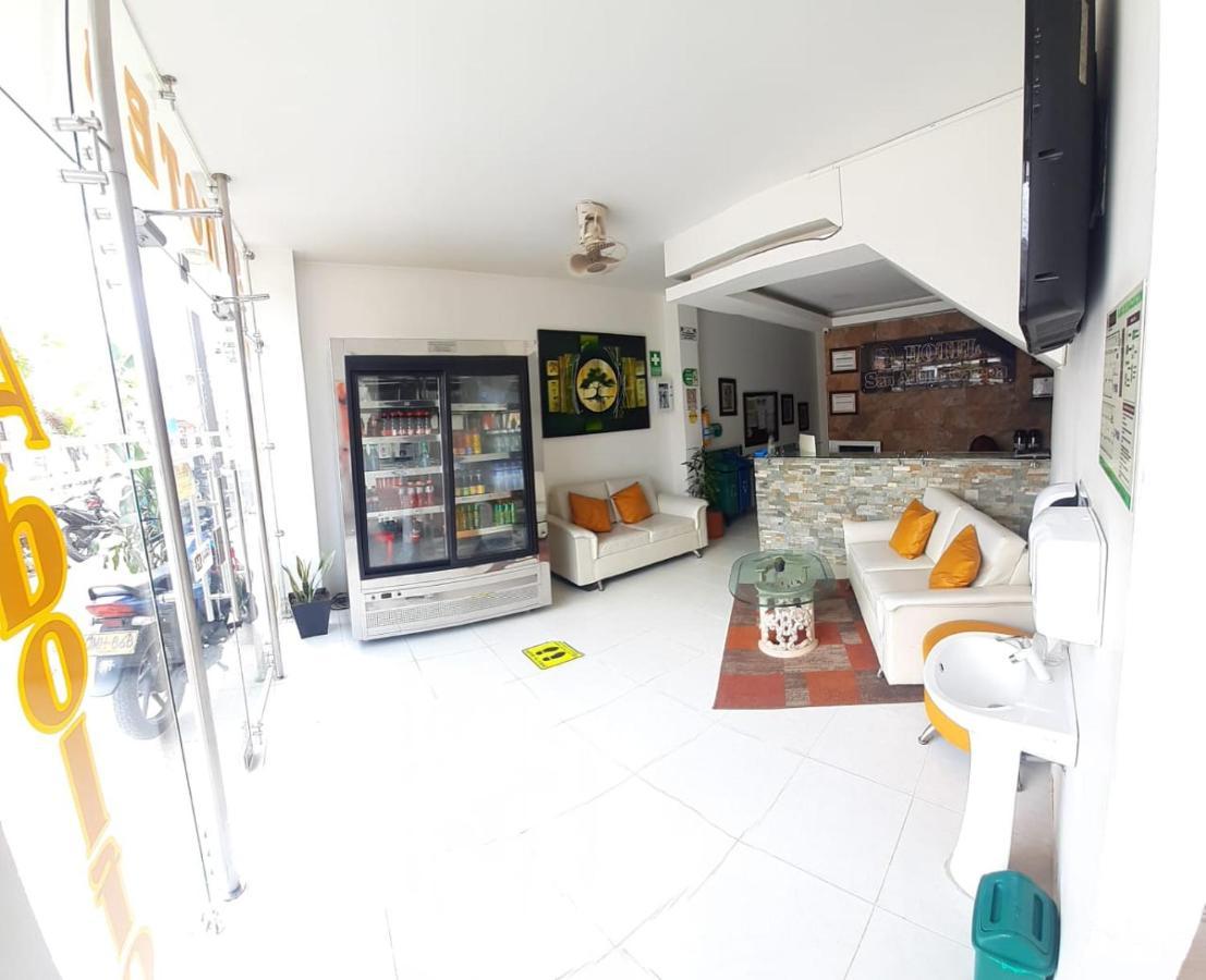 Hotel San Adolfo Carepa Dış mekan fotoğraf